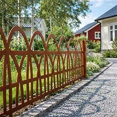 Dekorativt hegn med et dekorativt og moderne udtryk